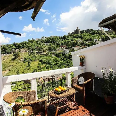 Auberge de jeunesse Trigona & *
