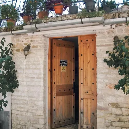 Trigona & Hostel Gjirokaster