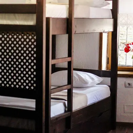 Trigona & Hostal Gjirokastër
